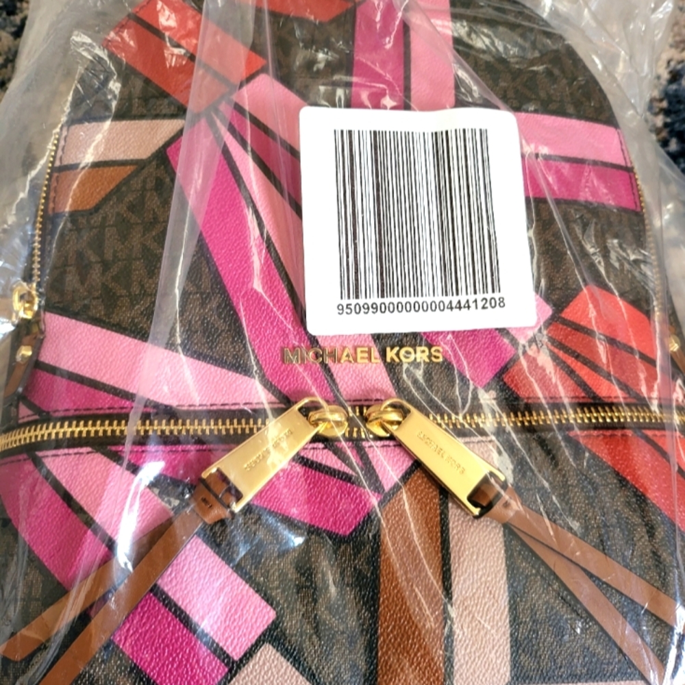 Michael Kors Rhea Zip Medium